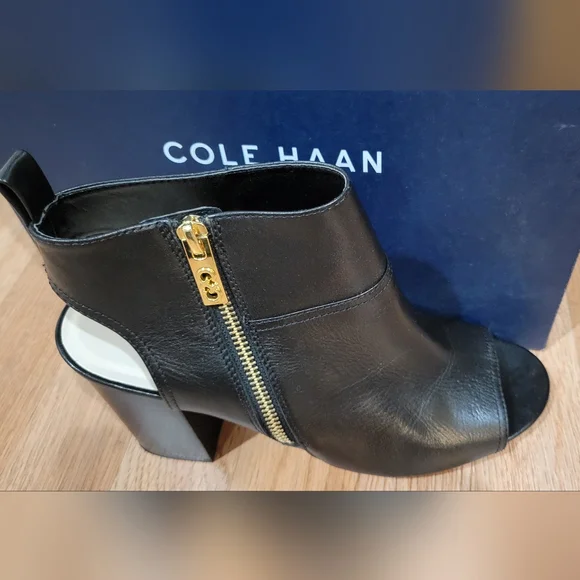 Cole Haan ZULA SHOOTIE II Block Heel Open Toe Shoe, Black leather, Size 9B - Picture 9 of 12
